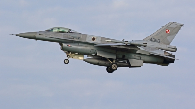 Photo ID 234018 by Matthias Bienentreu. Poland Air Force General Dynamics F 16C Fighting Falcon, 4068