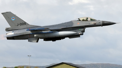 Photo ID 234165 by Aldo Bidini. Netherlands Air Force General Dynamics F 16AM Fighting Falcon, J 009