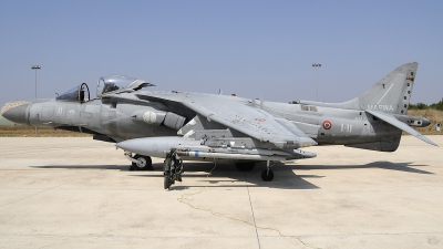 Photo ID 237724 by Aldo Bidini. Italy Navy McDonnell Douglas AV 8B Harrier ll, MM7217