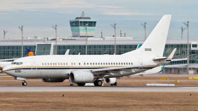 Photo ID 237891 by Patrick Weis. USA Navy Boeing C 40A Clipper 737 7AFC, 166696