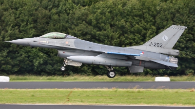 Photo ID 26903 by mark van der vliet. Netherlands Air Force General Dynamics F 16AM Fighting Falcon, J 202