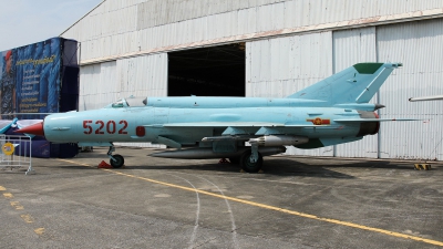 Photo ID 238377 by Sybille Petersen. Vietnam Air Force Mikoyan Gurevich MiG 21bis SAU, 5202