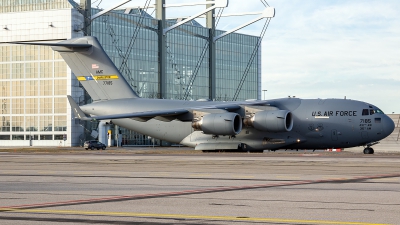 Photo ID 238537 by Thomas Ziegler - Aviation-Media. USA Air Force Boeing C 17A Globemaster III, 07 7185