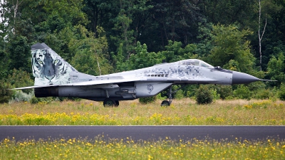Photo ID 238732 by Karl Kleef. Slovakia Air Force Mikoyan Gurevich MiG 29AS, 0921
