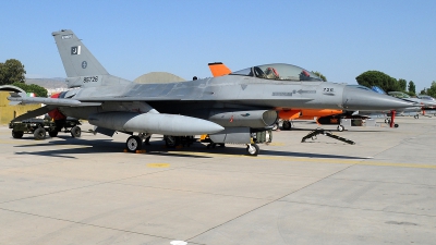 Photo ID 240214 by Aldo Bidini. Pakistan Air Force General Dynamics F 16A Fighting Falcon, 85726