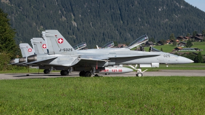 Photo ID 240600 by Reto Gadola. Switzerland Air Force McDonnell Douglas F A 18C Hornet, J 5025