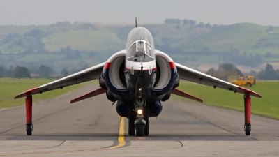Photo ID 27117 by Rich Pittman. Company Owned QinetiQ British Aerospace Harrier T 4 VAAC, XW175