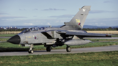 Photo ID 241283 by Chris Lofting. UK Air Force Panavia Tornado GR1, ZA355