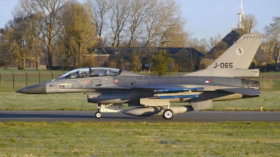 Photo ID 241679 by Peter Boschert. Netherlands Air Force General Dynamics F 16BM Fighting Falcon, J 065