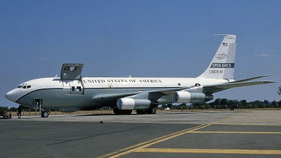 Photo ID 243539 by Peter Fothergill. USA Air Force Boeing OC 135B 717 158, 61 2670