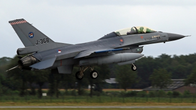 Photo ID 244764 by Richard de Groot. Netherlands Air Force General Dynamics F 16BM Fighting Falcon, J 368