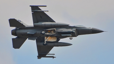 Photo ID 245206 by Radim Spalek. USA Air Force General Dynamics F 16C Fighting Falcon, 87 0286