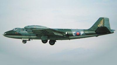 Photo ID 27554 by Arie van Groen. UK Air Force English Electric Canberra E 15, WH983