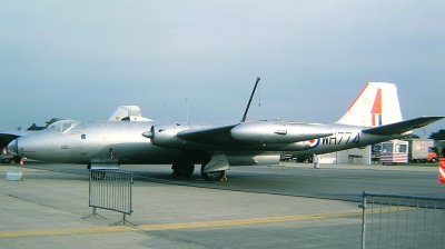 Photo ID 27559 by Arie van Groen. UK Air Force English Electric Canberra PR7, WH774