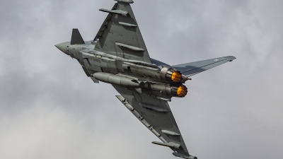 Photo ID 245511 by Lars Kitschke. UK Air Force Eurofighter Typhoon FGR4, ZK352