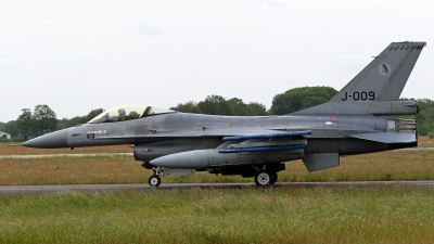 Photo ID 246302 by Richard de Groot. Netherlands Air Force General Dynamics F 16AM Fighting Falcon, J 009