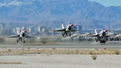 Photo ID 27801 by Craig Wise. USA Air Force General Dynamics F 16 Fighting Falcon,  