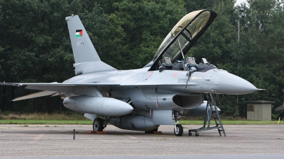 Photo ID 27889 by Mario Boeren. Jordan Air Force General Dynamics F 16BM Fighting Falcon, 139
