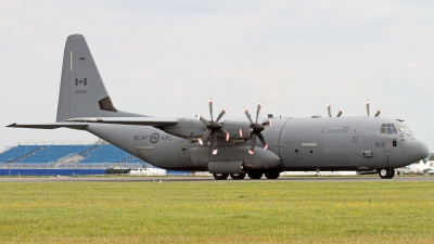 Photo ID 249207 by Peter Fothergill. Canada Air Force Lockheed Martin CC 130J Hercules C 130J 30 L 382, 130612