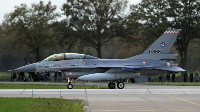 Photo ID 250620 by Richard de Groot. Netherlands Air Force General Dynamics F 16BM Fighting Falcon, J 368