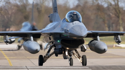 Photo ID 250897 by Carl Brent. Netherlands Air Force General Dynamics F 16AM Fighting Falcon, J 008