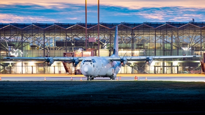 Photo ID 251098 by markus altmann. Canada Air Force Lockheed Martin CC 130J Hercules C 130J 30 L 382, 130612