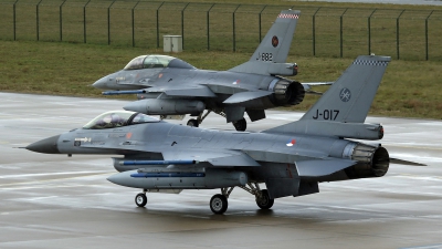 Photo ID 252055 by Richard de Groot. Netherlands Air Force General Dynamics F 16AM Fighting Falcon, J 017
