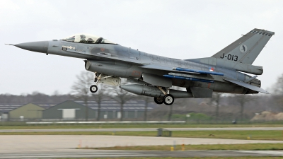 Photo ID 251532 by Richard de Groot. Netherlands Air Force General Dynamics F 16AM Fighting Falcon, J 013