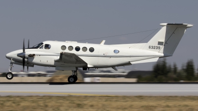 Photo ID 251981 by Chris Lofting. USA Air Force Beech C 12C Huron Super King Air A200, 76 3239