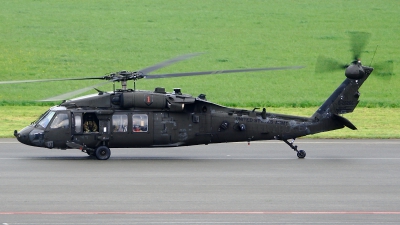 Photo ID 253113 by Lukas Kinneswenger. USA Army Sikorsky UH 60L Black Hawk S 70A, 90 26266