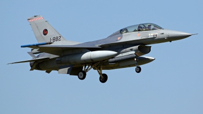 Photo ID 253830 by Richard de Groot. Netherlands Air Force General Dynamics F 16BM Fighting Falcon, J 882