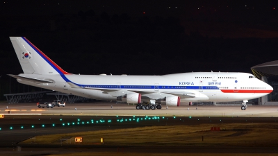Photo ID 253935 by Alberto Gonzalez. South Korea Air Force Boeing 747 4B5, 10001