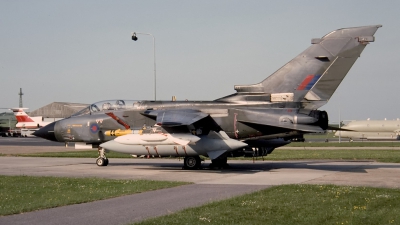 Photo ID 28392 by Tom Gibbons. UK Air Force Panavia Tornado GR1, ZA354
