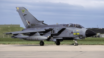 Photo ID 258136 by Chris Lofting. UK Air Force Panavia Tornado GR4 T, ZA598