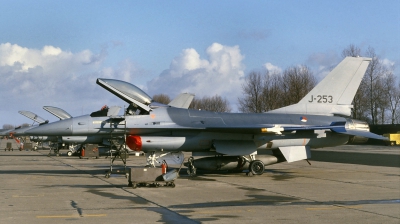 Photo ID 260869 by Mat Herben. Netherlands Air Force General Dynamics F 16A Fighting Falcon, J 253