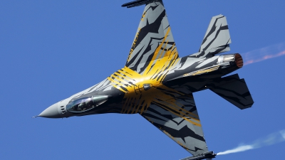 Photo ID 261927 by Walter Van Bel. Belgium Air Force General Dynamics F 16AM Fighting Falcon, FA 136
