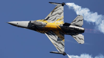 Photo ID 262055 by Walter Van Bel. Belgium Air Force General Dynamics F 16AM Fighting Falcon, FA 136