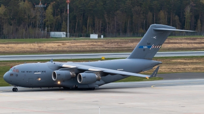 Photo ID 263664 by Maximilian Mengwasser. NATO Strategic Airlift Capability Boeing C 17A Globemaster III, 08 0001
