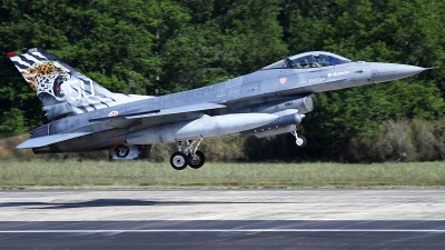 Photo ID 264157 by Nicholas Carmassi. Portugal Air Force General Dynamics F 16AM Fighting Falcon, 15105