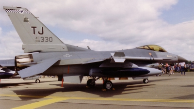 Photo ID 29333 by John Higgins. USA Air Force General Dynamics F 16C Fighting Falcon, 86 0330