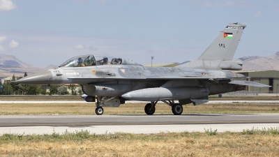 Photo ID 265412 by Radim Koblizka. Jordan Air Force General Dynamics F 16BM Fighting Falcon, 134
