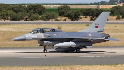 Photo ID 265754 by Alfred Koning. Portugal Air Force General Dynamics F 16BM Fighting Falcon, 15144