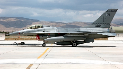 Photo ID 266677 by Carl Brent. Pakistan Air Force General Dynamics F 16AM Fighting Falcon, 84719