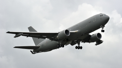 Photo ID 267203 by Tonnie Musila. Italy Air Force Boeing KC 767A 767 2EY ER, MM62228