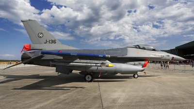 Photo ID 268376 by Fernando Sousa. Netherlands Air Force General Dynamics F 16AM Fighting Falcon, J 136