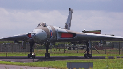 Photo ID 3443 by Jeremy Gould. UK Air Force Avro 698 Vulcan B2, XM607