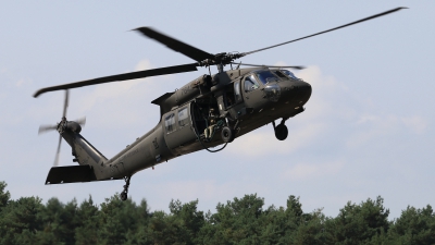 Photo ID 269281 by Milos Ruza. Slovakia Air Force Sikorsky UH 60M Black Hawk S 70A, 7642