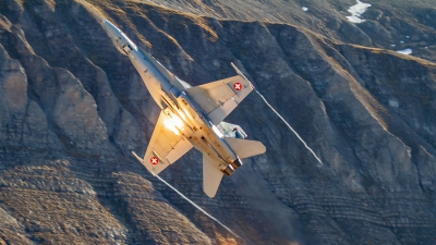 Photo ID 270676 by Agata Maria Weksej. Switzerland Air Force McDonnell Douglas F A 18C Hornet, J 5017