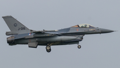 Photo ID 269691 by Maximilian Mengwasser. Netherlands Air Force General Dynamics F 16AM Fighting Falcon, J 016