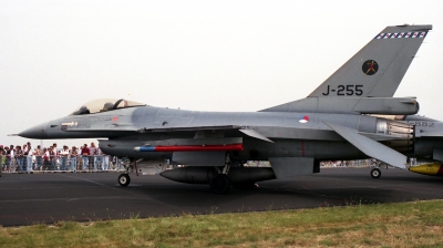 Photo ID 271729 by Michael Baldock. Netherlands Air Force General Dynamics F 16A Fighting Falcon, J 255